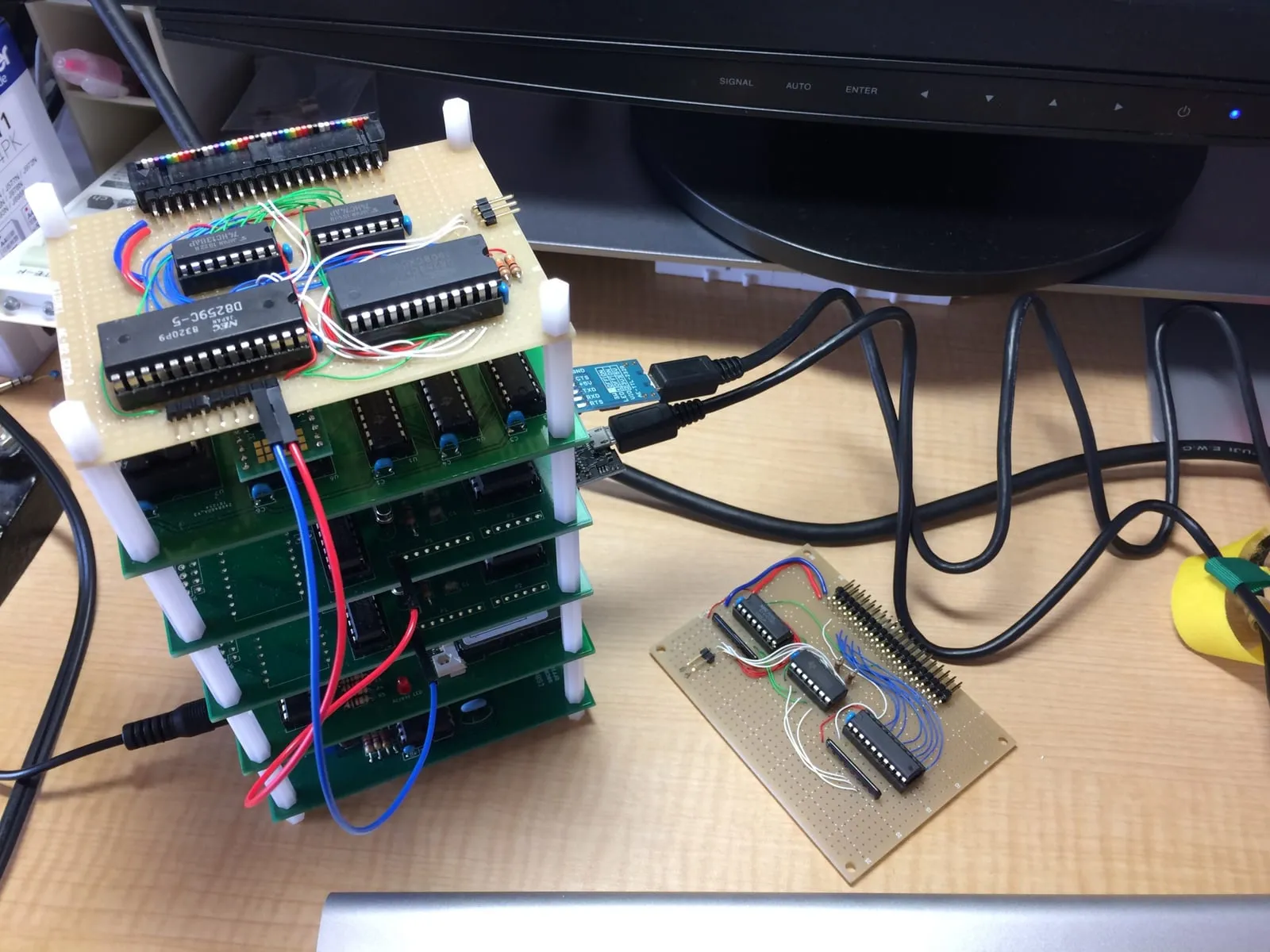 Z80 CPUに割り込みコントローラー8259をつなぐ